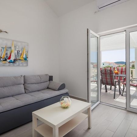 Vila Blanka Apartments 罗戈兹尼察 外观 照片