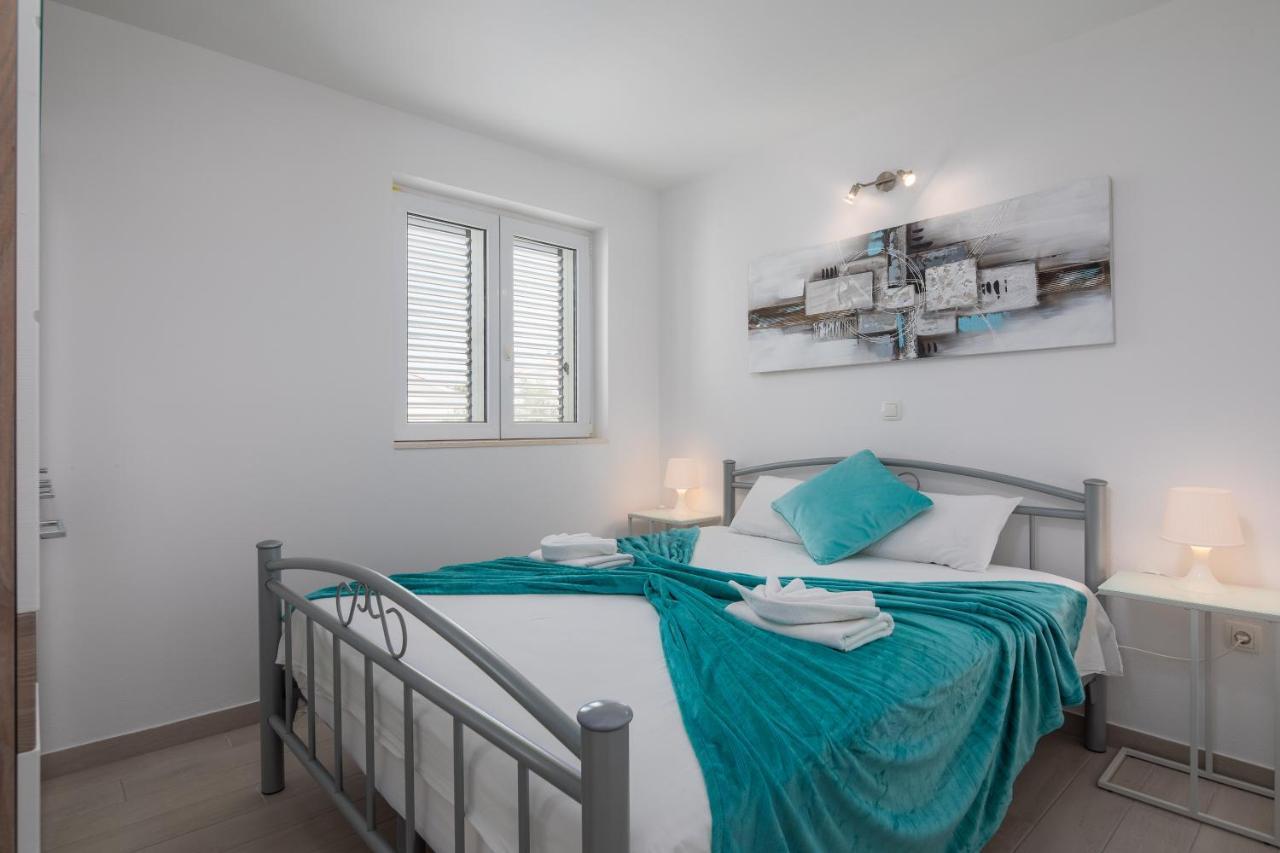 Vila Blanka Apartments 罗戈兹尼察 外观 照片