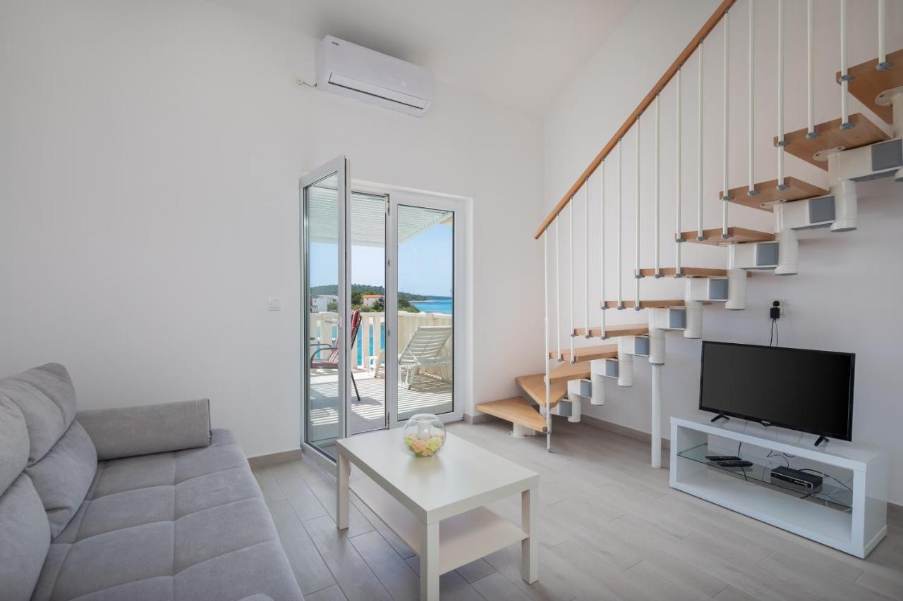 Vila Blanka Apartments 罗戈兹尼察 外观 照片