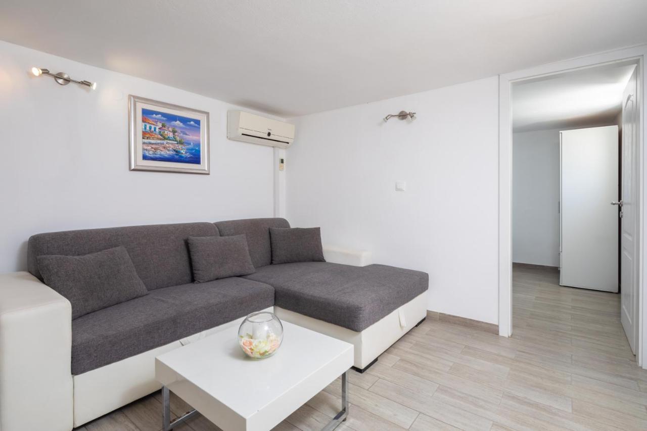 Vila Blanka Apartments 罗戈兹尼察 外观 照片