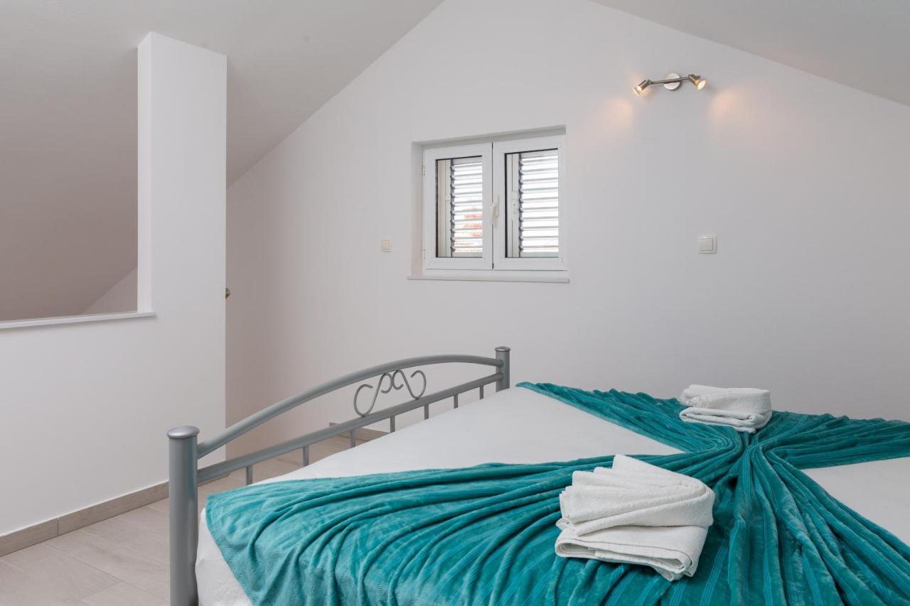 Vila Blanka Apartments 罗戈兹尼察 外观 照片