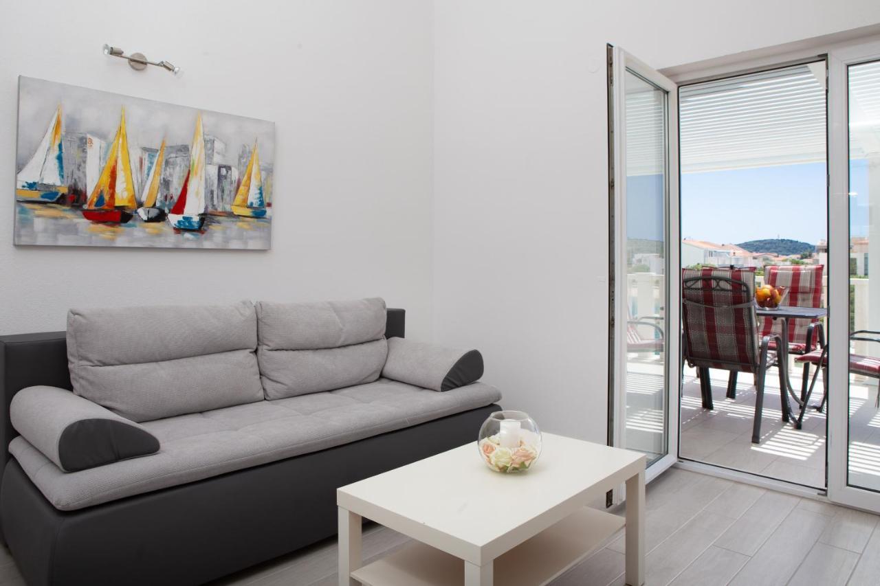 Vila Blanka Apartments 罗戈兹尼察 外观 照片
