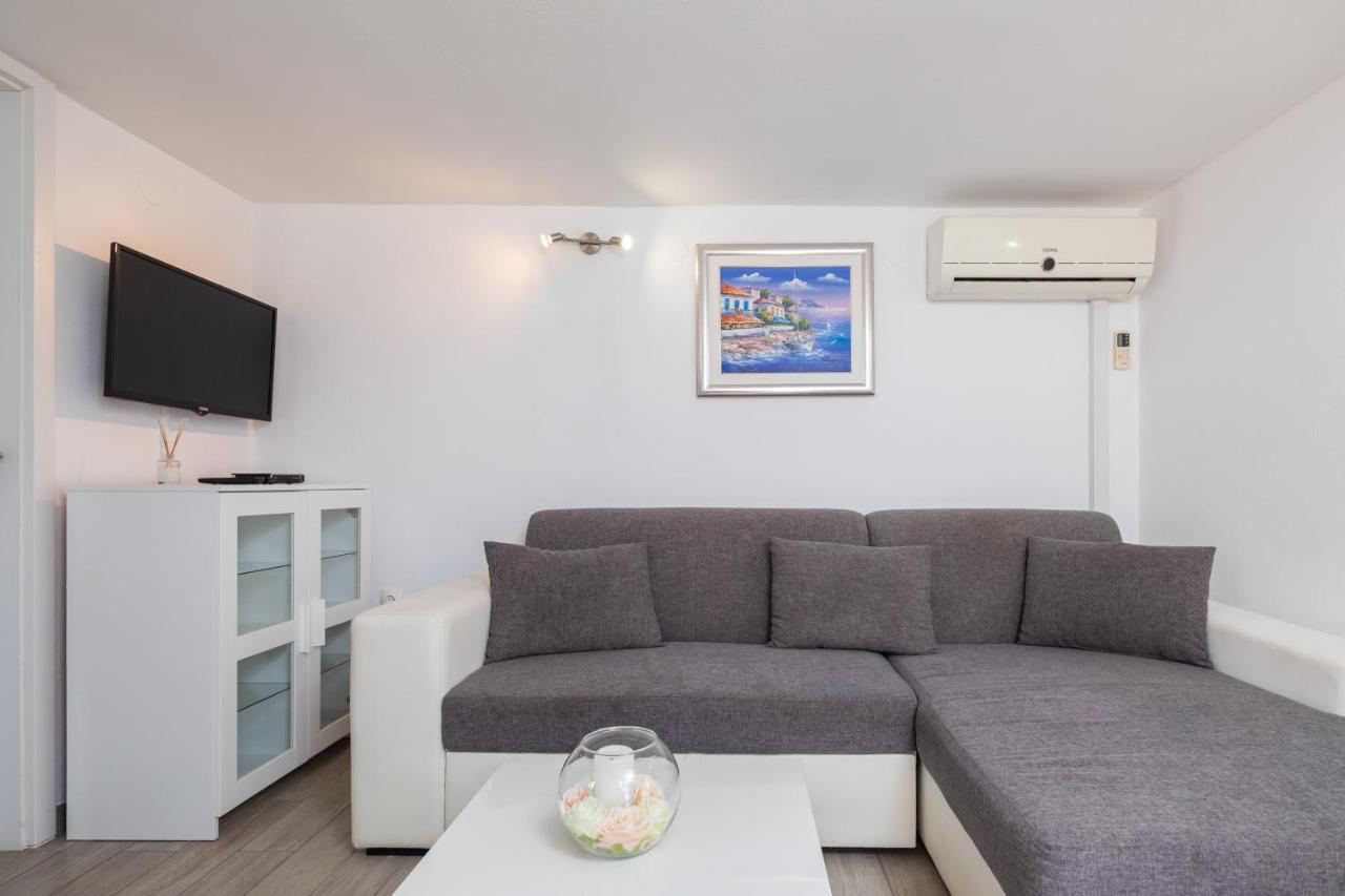 Vila Blanka Apartments 罗戈兹尼察 外观 照片