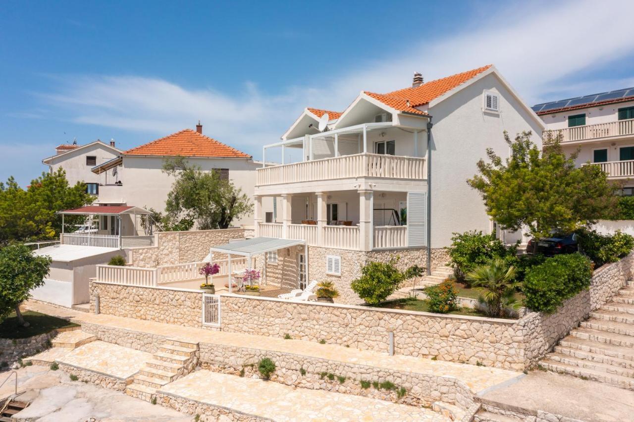 Vila Blanka Apartments 罗戈兹尼察 外观 照片